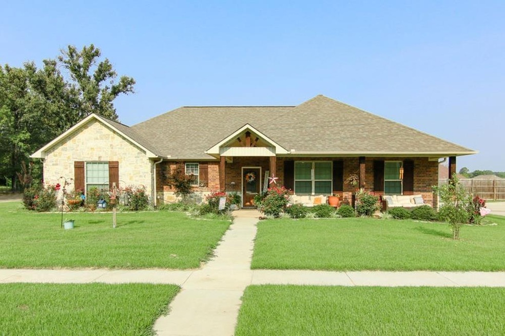 520 Arnold Ln, Texarkana, TX 75503 - photo 1