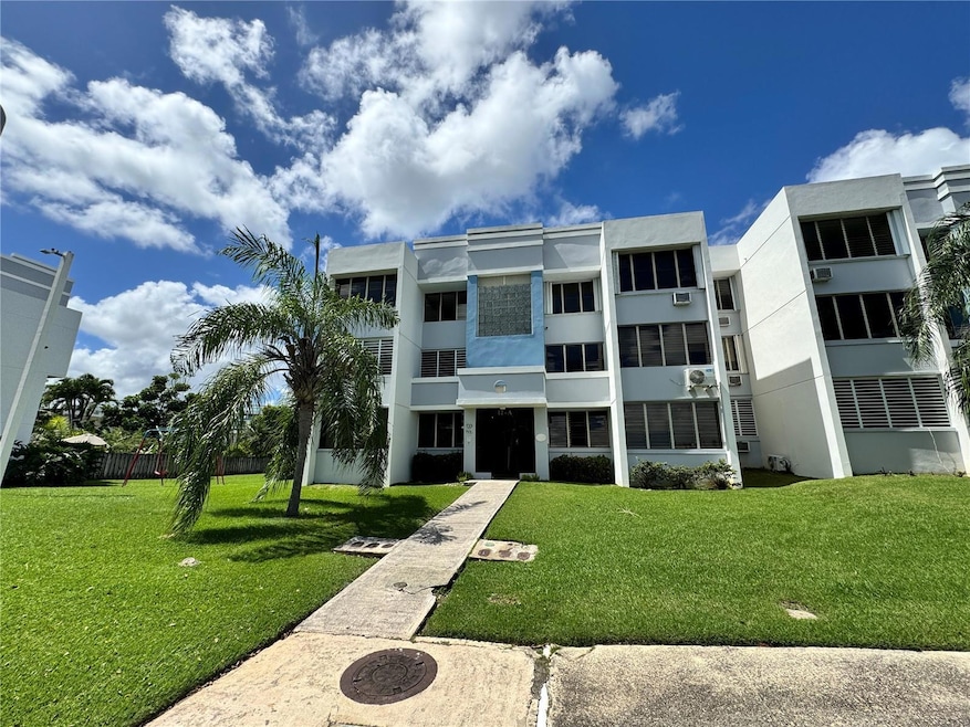 202 Ave Albolote unit 12A6, Guaynabo, PR 00969 - photo 1