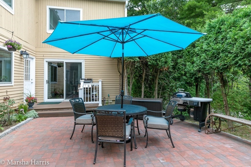 5 Crowns Way, Uxbridge, MA 01569 - photo 1