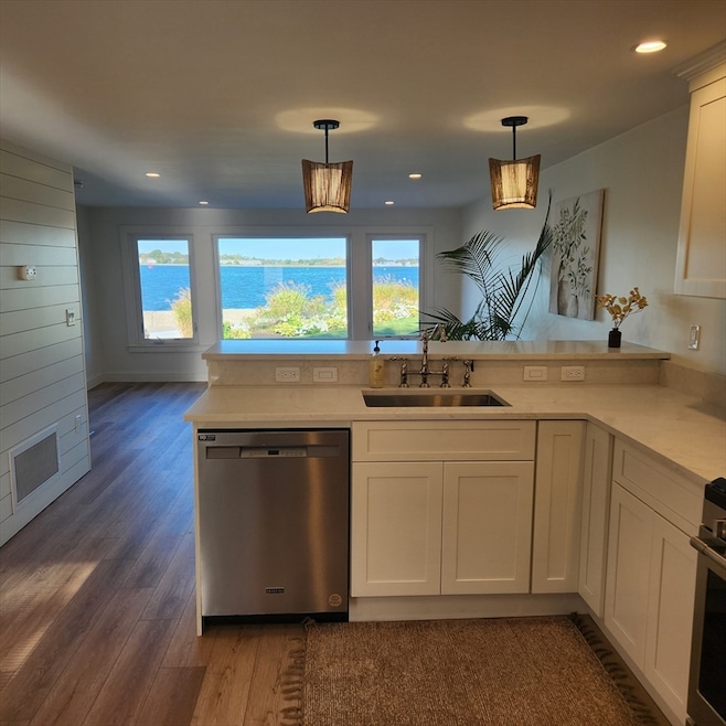 159 Wessagussett Rd, North Weymouth, MA 02191 - photo 1