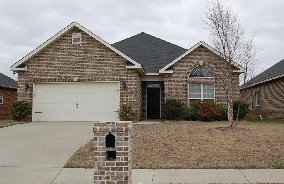 124 Glen Arbor Ln, Warner Robins, GA 31088 - photo 1