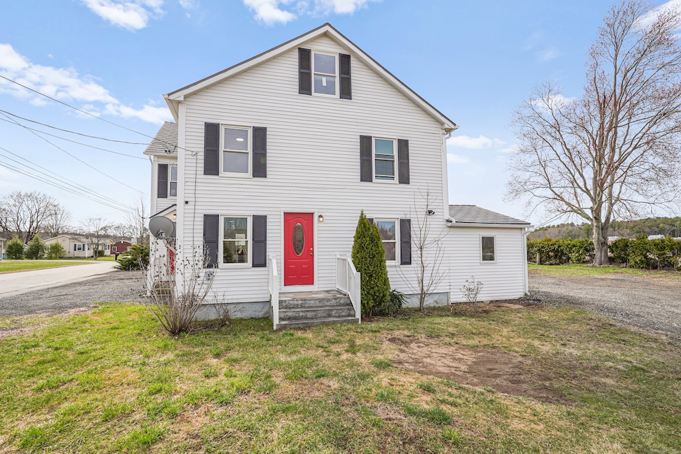 415 Maple St, Danielson, CT 06239 - photo 1