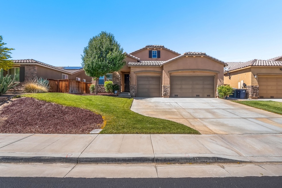 3419 Arrowhead Ct, Rosamond, CA 93560 - photo 1