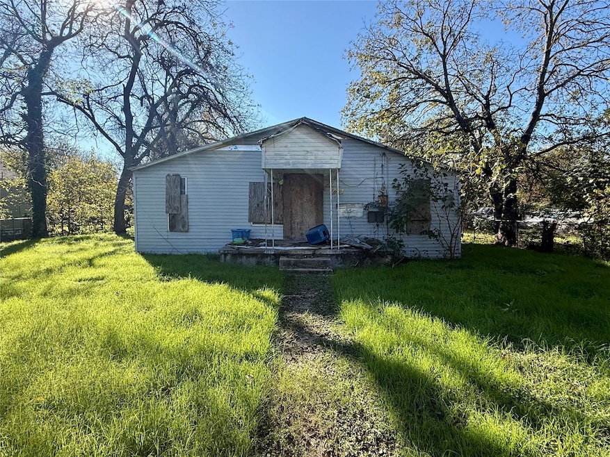 1220 Sherman St, Waco, TX 76704 - photo 1