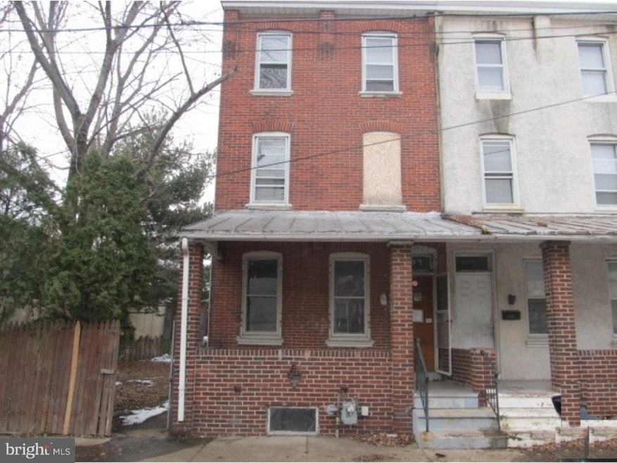 209 Walnut St, Norristown, PA 19401 - photo 1