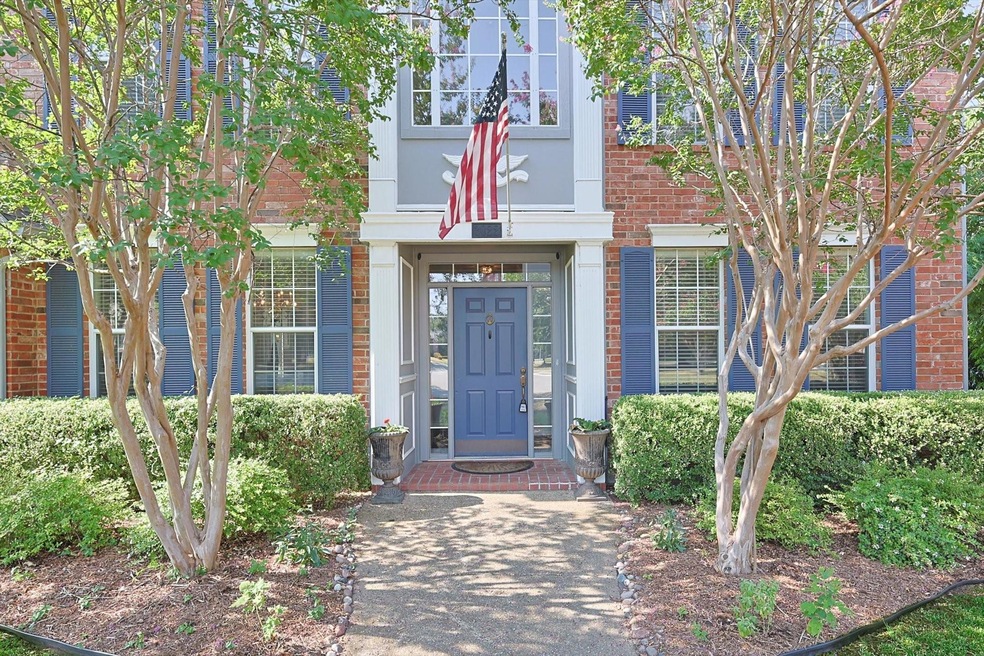 3022 Manor Ct S unit S, Denton, TX 76210 - photo 1