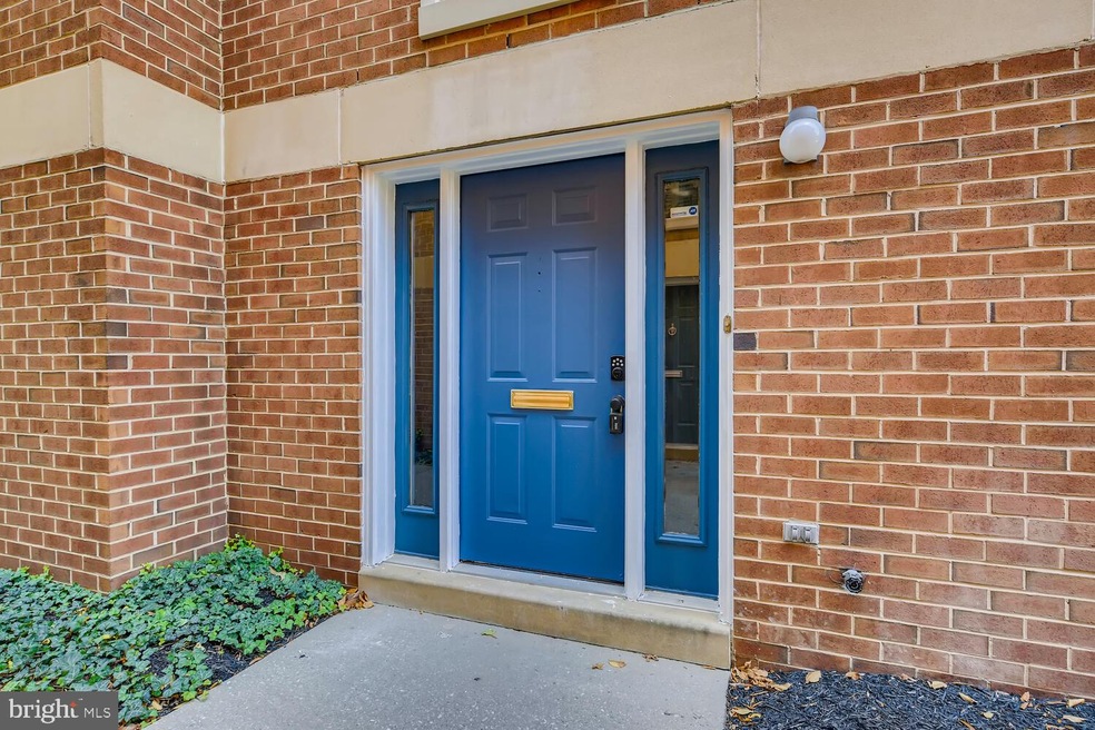 431 S Sharp St, Baltimore, MD 21201 - photo 1