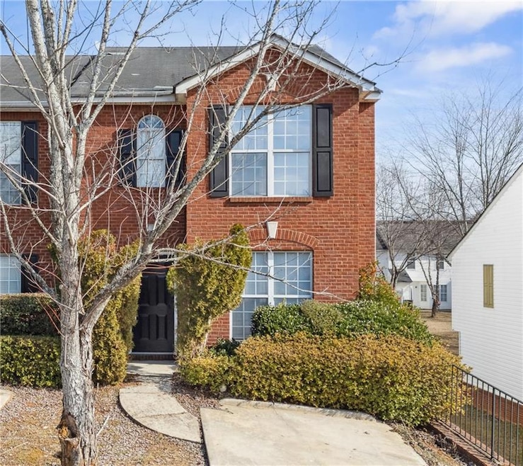 Welcome Home! 5547 Strathmoor Manor Cir.