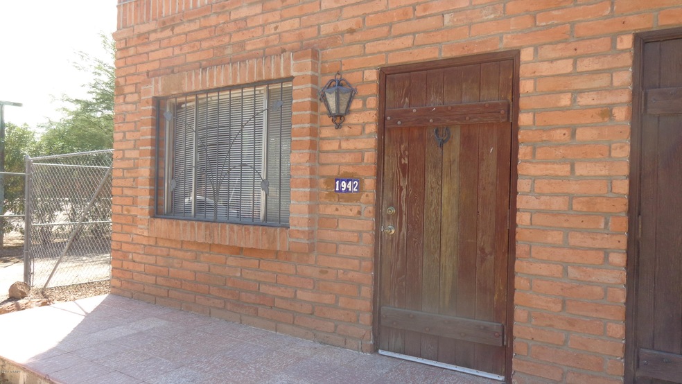 1942 E Prince Rd, Tucson, AZ 85719 - photo 1