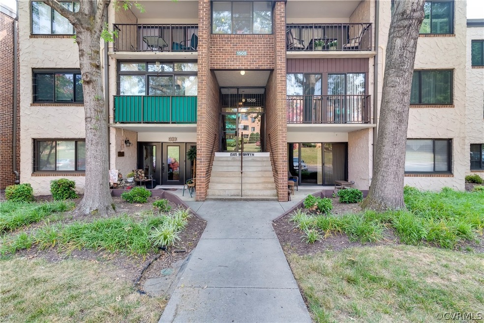 1505 Bronwyn Rd unit 104, Henrico, VA 23238 - photo 1