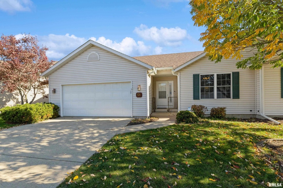 5200 Villa Dr unit 51, Davenport, IA 52806 - photo 1