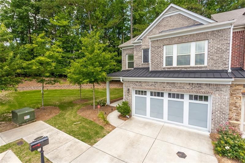 Beautiful End Unit Town Home with sizable yard