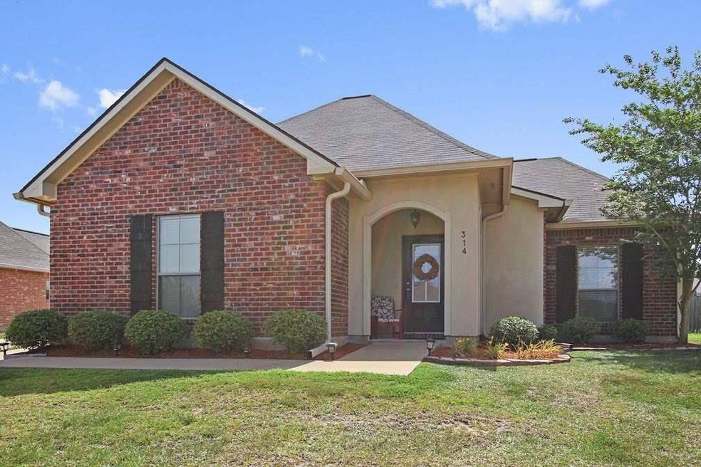 314 Crossridge Ave, Pineville, LA 71360 - photo 1