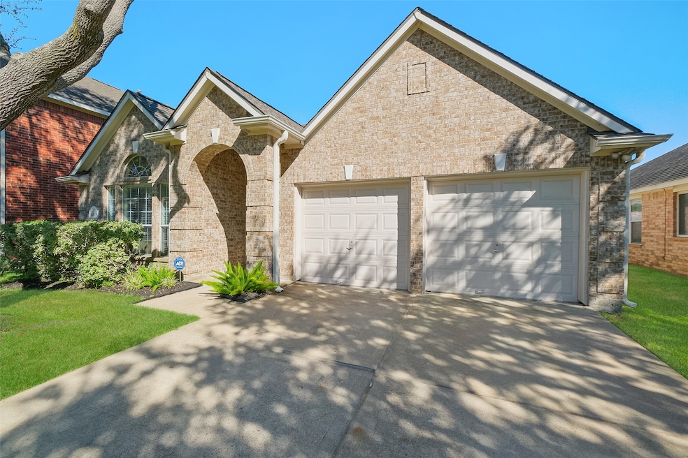 16819 Stoneside Dr, Houston, TX 77095 - photo 1