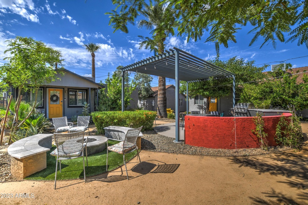 710 E Palm Ln, Phoenix, AZ 85006 - photo 1