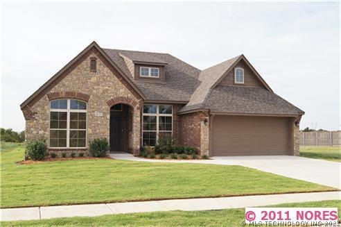 3005 W Mobile Place, Broken Arrow, OK 74011 - photo 1