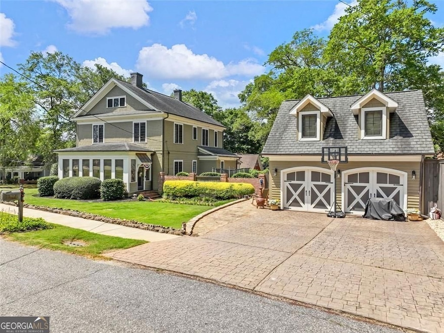 For Sale $799,000 • Co-Listing Agent