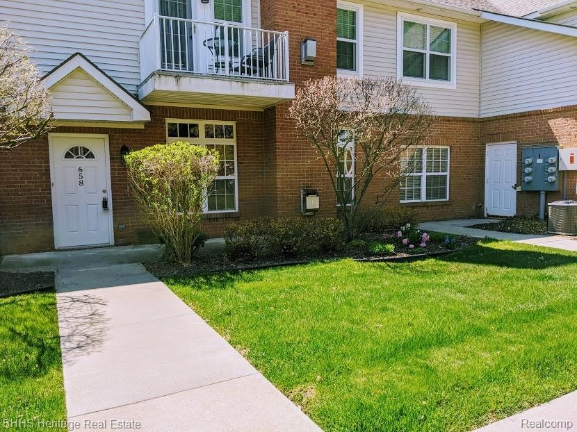 Front View of Condo, first floor no steps. Enjoy t