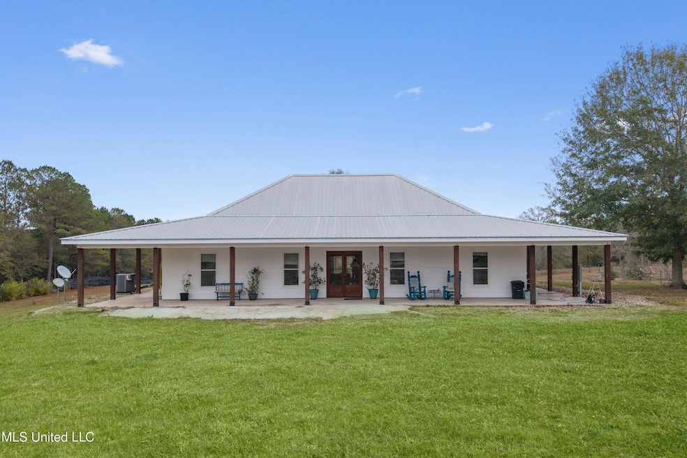 92 Sam Davis Dr, Perkinston, MS 39573 - photo 1