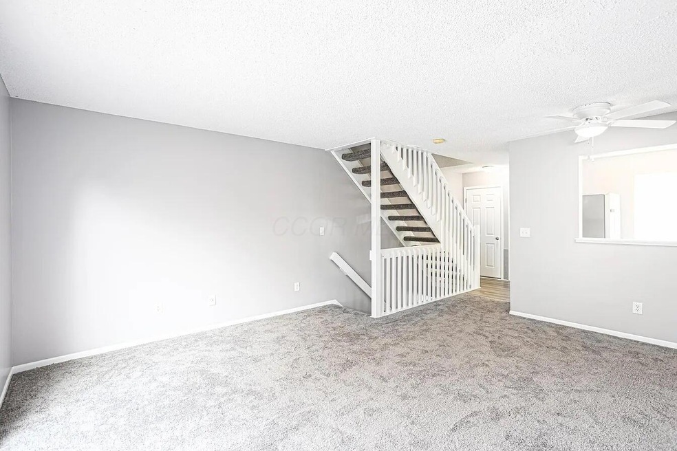 5631 Barney Ln unit 43D, Columbus, OH 43235 - photo 1