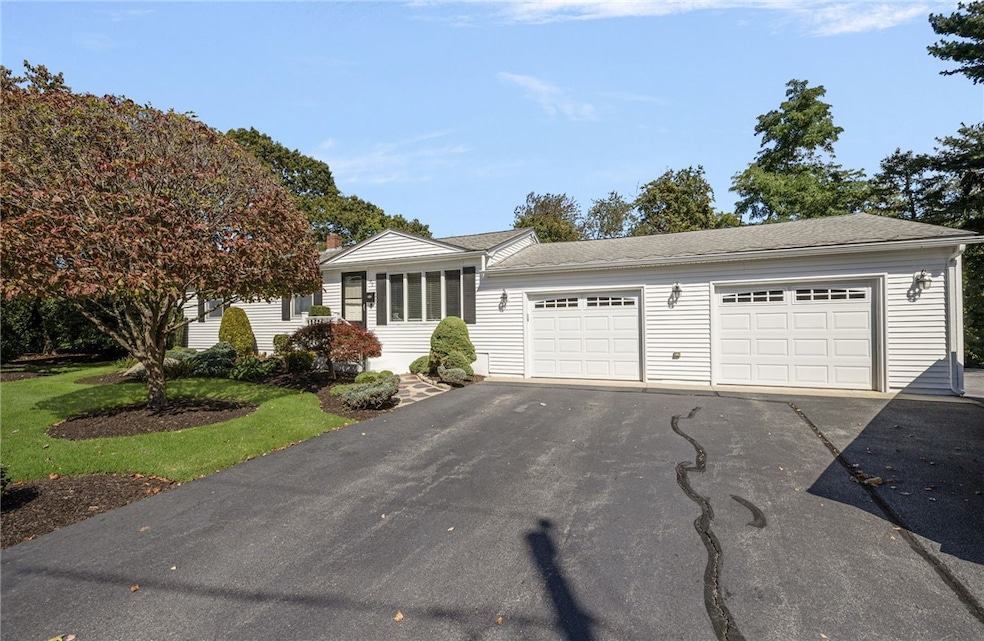 40 Quail Hollow Rd, Cranston, RI 02920 - photo 1