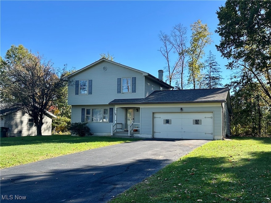 4651 Warwick Dr S, Canfield, OH 44406 - photo 1