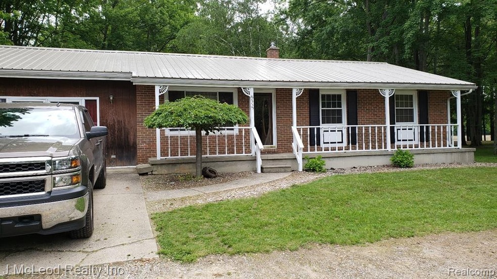 8215 Bray Rd, Vassar, MI 48768 - photo 1