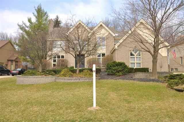 3734 Merriweather Ln, Rochester Hills, MI 48306 - photo 1