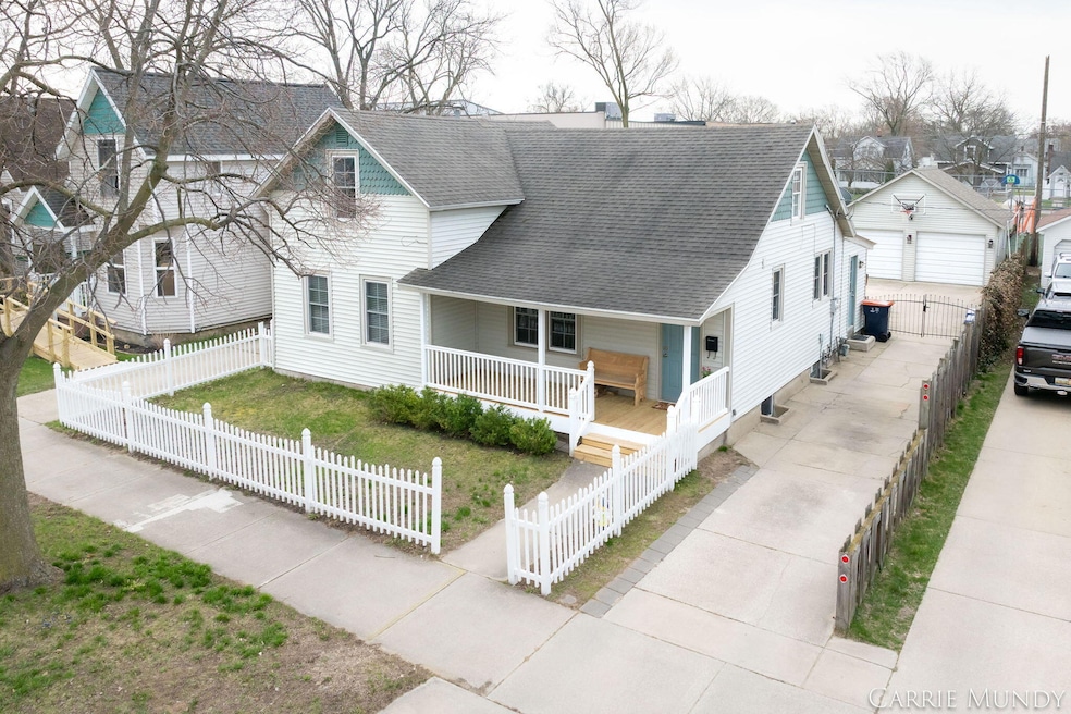2-web-or-mls-326-w-15th-st