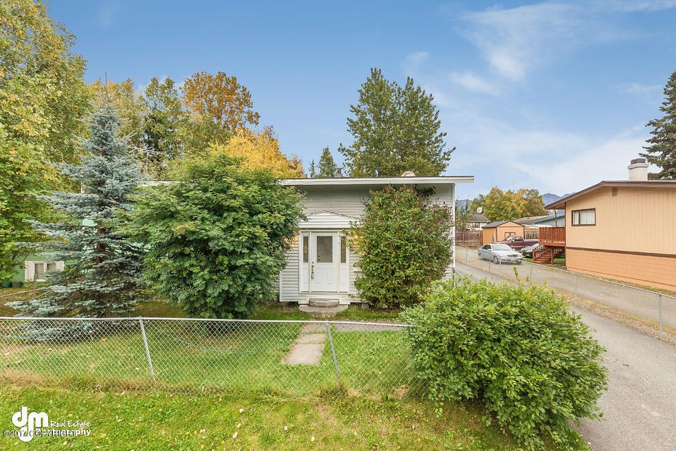 Exterior - Front 20170914-DW-1855-SMALL