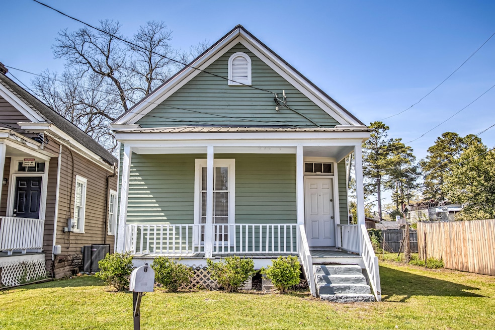 Second St, 411, Exterior-1