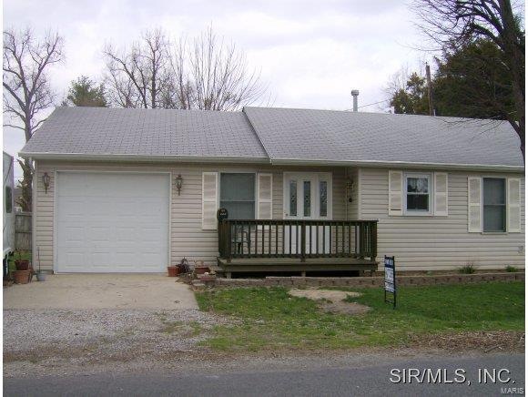 208 W Temple St, Freeburg, IL 62243 - photo 1