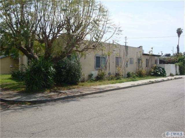 FRONT/SIDE VIEW OF HOME