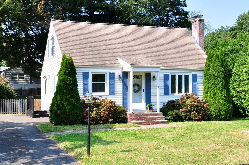 81 Grove St, Windsor, CT 06095 - photo 1