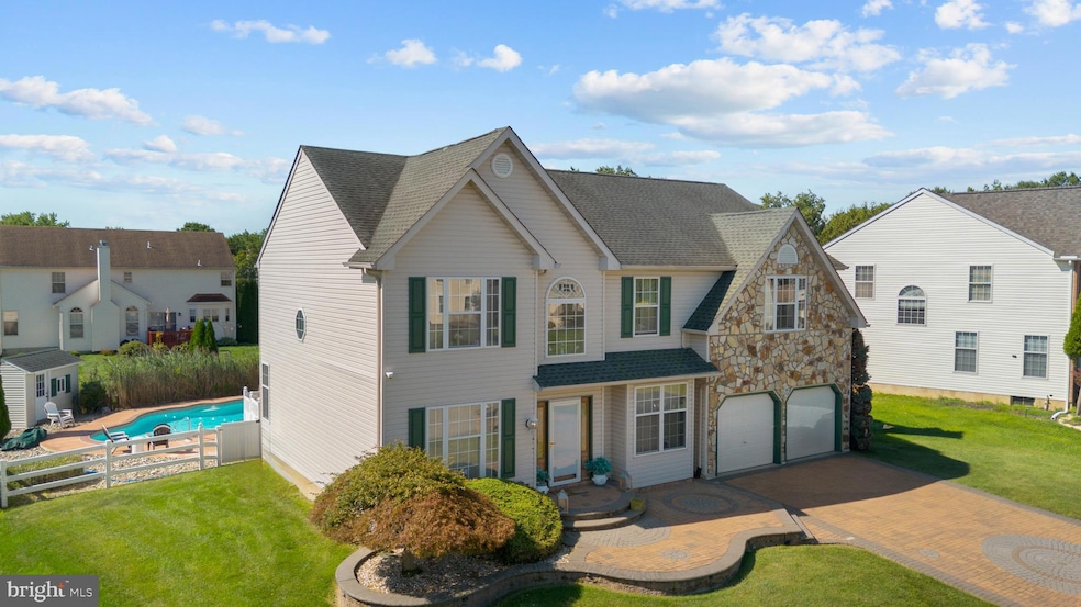 Under Contract $605,000