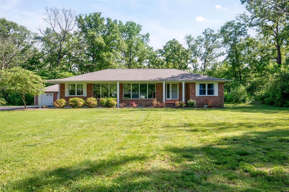 412 E Mill St, Freeburg, IL 62243 - photo 1