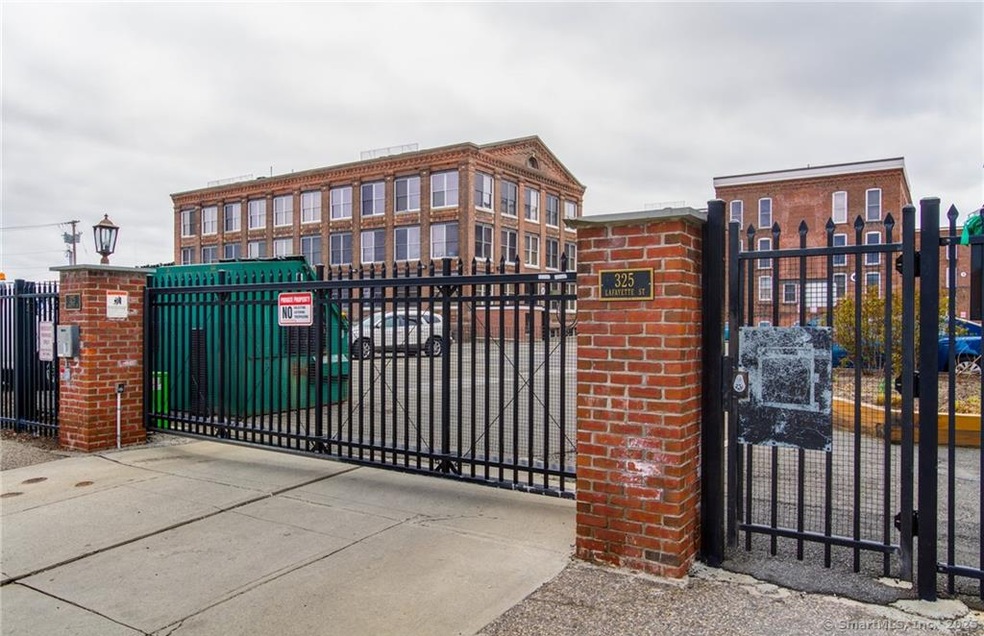 325 Lafayette St unit 2204, Bridgeport, CT 06604 - photo 1