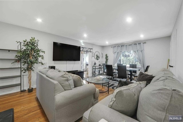 97-99 Tracey Place unit 10, Englewood, NJ 07631 - photo 1