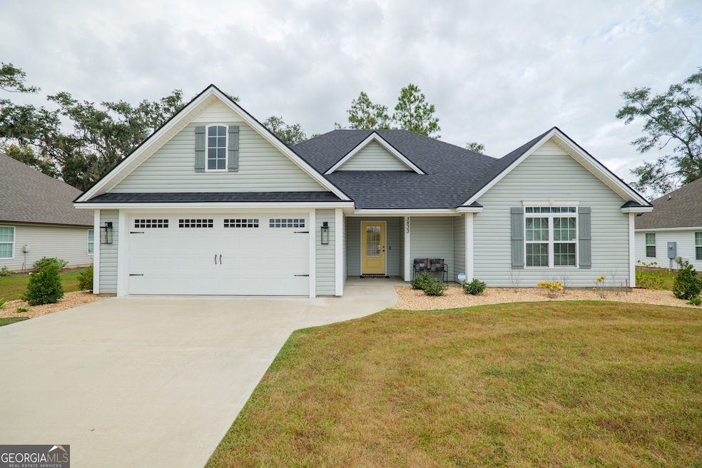 3833 Landings Cir, Hahira, GA 31632 - photo 1
