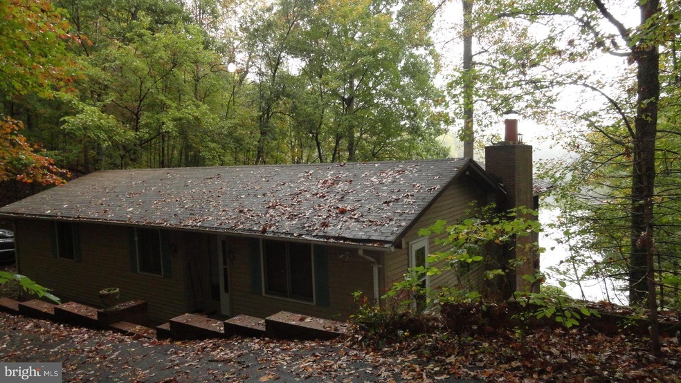 435 Lakeside Dr, Harpers Ferry, WV 25425 - photo 1