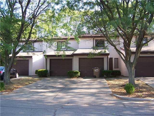 1532 Tipton Ln, Columbus, IN 47201 - photo 1