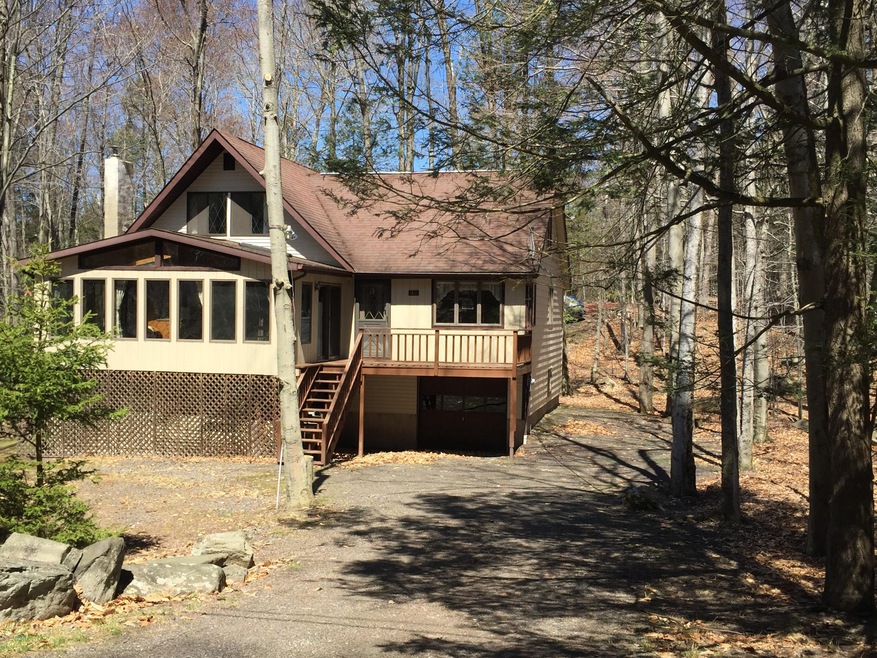 1069 Rainbow Dr, Lake Ariel, PA 18436 - photo 1