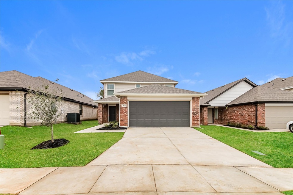 3627 Joshua St, Ennis, TX 75119 - photo 1