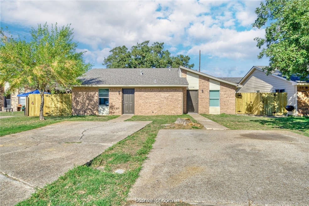 2705 Sprucewood St unit A, Bryan, TX 77801 - photo 1
