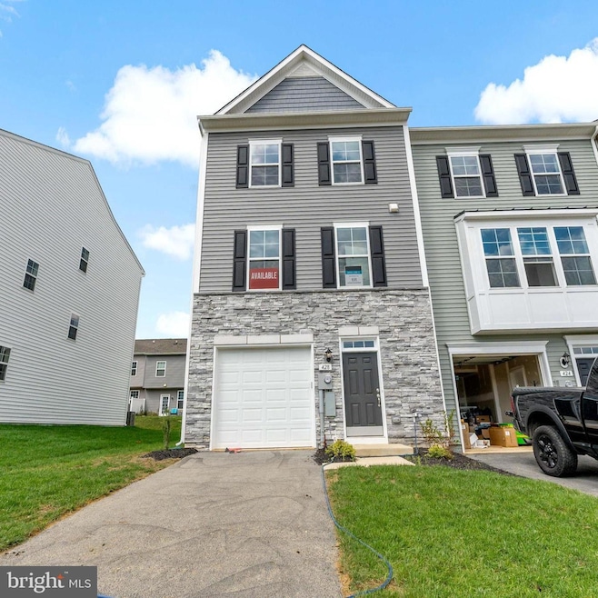 For Sale $323,045 • Co-Listing Agent