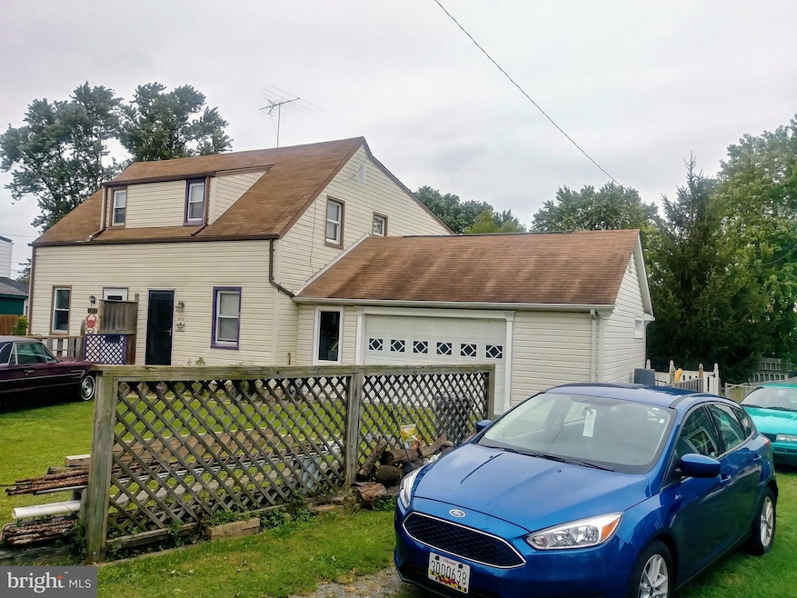 2413 Woodridge Rd, Sparrows Point, MD 21219 - photo 1