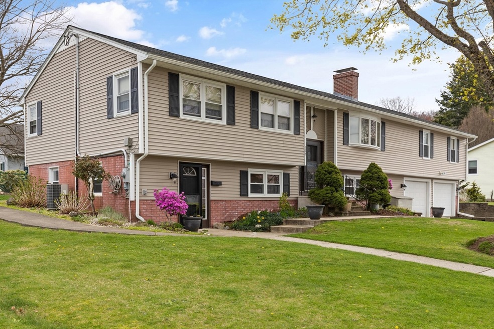 136 Derby St, Worcester, MA 01604 - photo 1