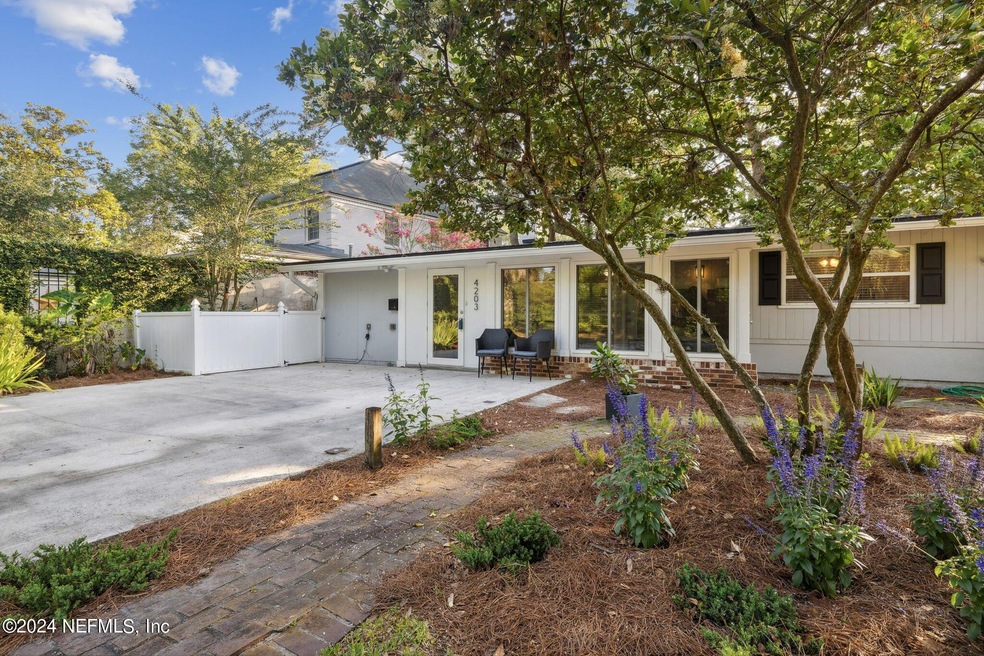 Welcome to 4203 Demedici Avenue!