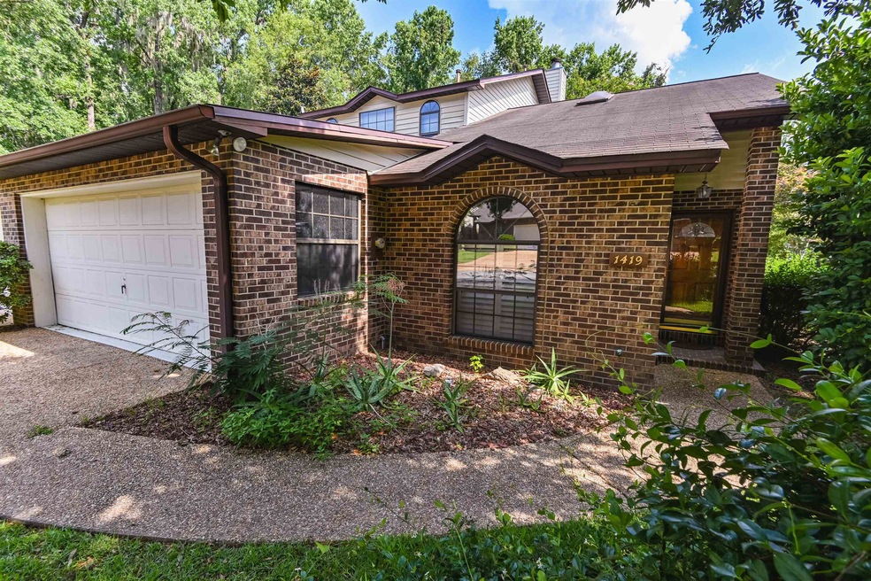 Sold $300,000 • Co-Listing Agent