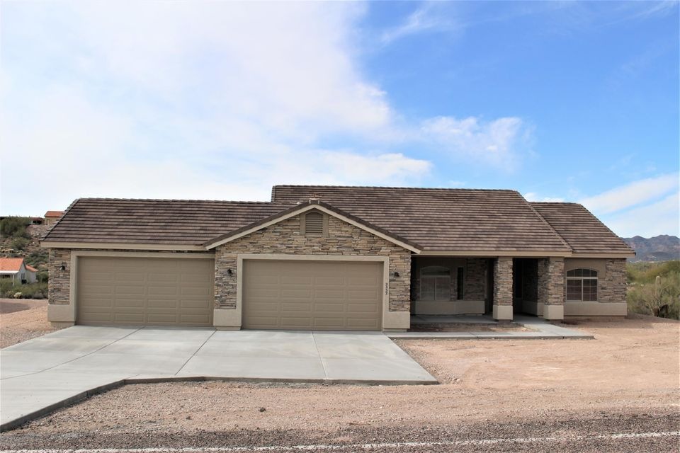 2532 N VAL VISTA